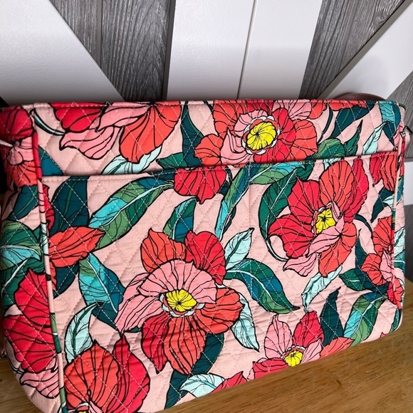Vera Bradley Messenger Bag Vintage Floral with padded Laptop Compartment - Picture 7 of 13
